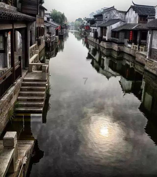 最全面知识问答网站广东的早茶都有什么特色?,快速解答你的疑问!